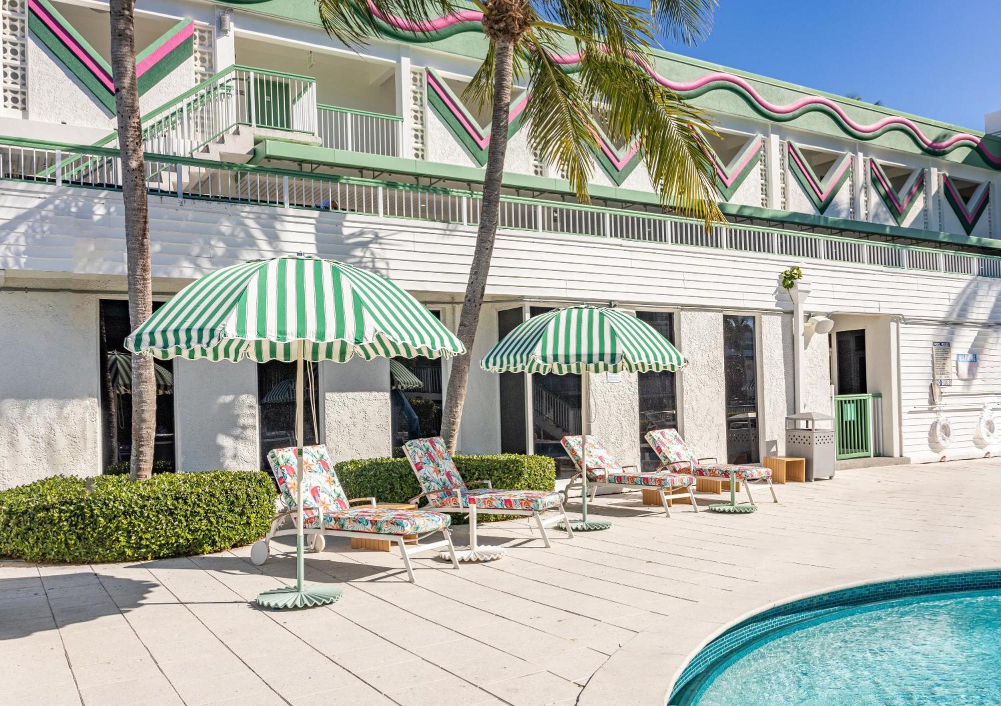 Palm Tree Club Miami Hotel North Bay Village Exterior foto